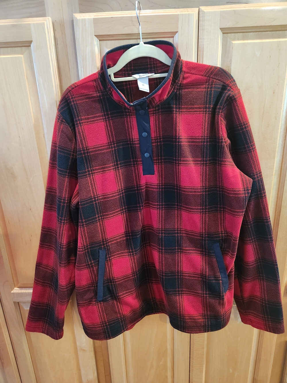 Duluth Trading Co Red and Black Plaid Fleece Pullover